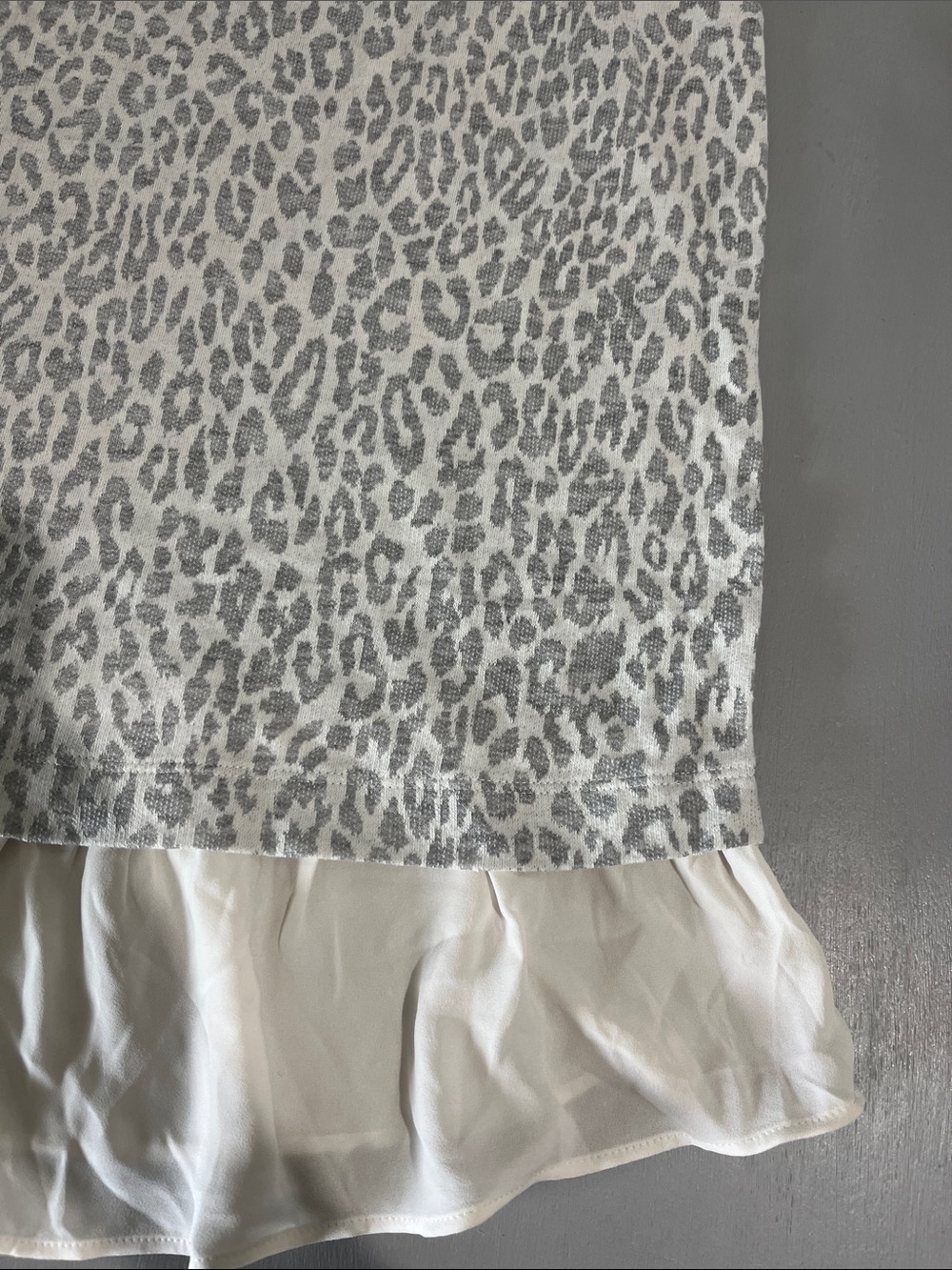 LOFT Sleeveless White Collar Leopard-Print Blouse with Ruffle Hem - White/Grey - Picture 6 of 14